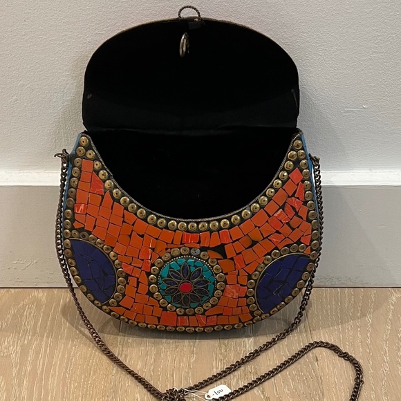Handmade Mosaic Tile Crossbody Metal Handbag (Red & Blue) - Picture 9 of 11
